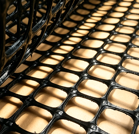 Best Practices for Geogrid Installation in Retaining Wall Projects