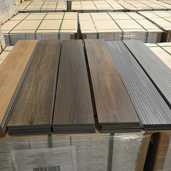 Choosing Between Luxury Vinyl Plank and Tile for Modern Homes