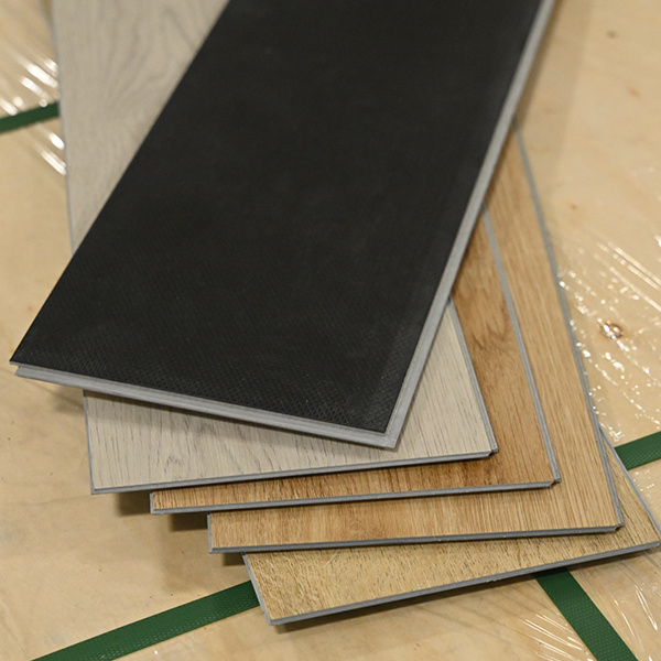 Pros and Cons: Vinyl Flooring Versus Tile