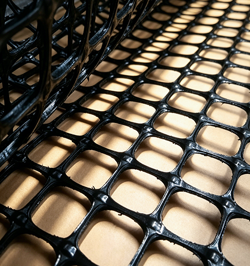 Benefits of Woven Geogrid in Soil Reinforcement